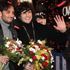 Sanremo 2018, stasera i Campioni in gara. E la città è in festa fra sculture e biscottoni