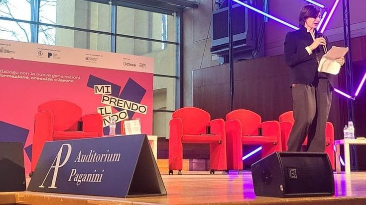 Chiara Valerio agli studenti di Parma: “Ecco quali sono i super-poteri della matematica”