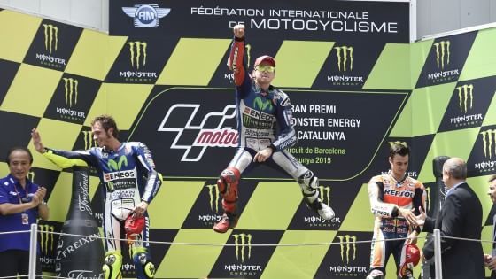 MotoGp, Lorenzo domina in Catalogna: quarta vittoria di fila. Rossi secondo