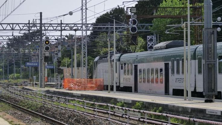 Guasto sulla linea tra Carnate e Calolziocorte, treni in ritardo tra Lecco e Milano