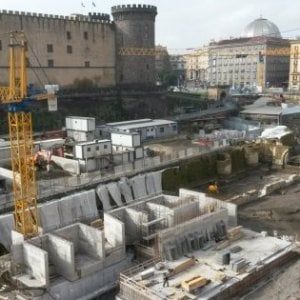 Viabilità, nuovo dispositivo di traffico in via Depretis per i lavori della Linea 1 della metro