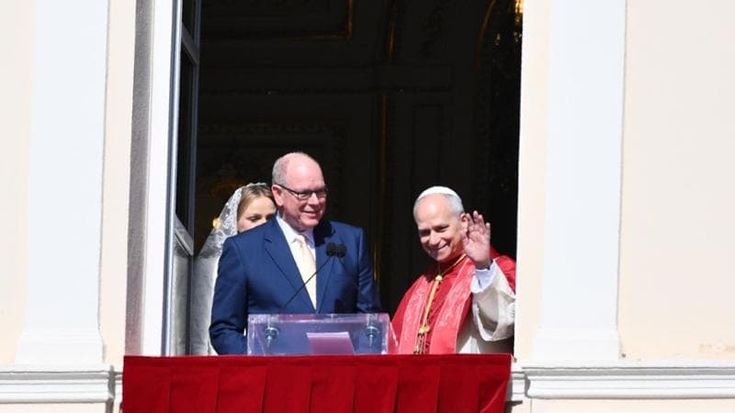 Il Papa oggi nel principato di Monaco: il viaggio in elicottero e l’incontro con Alberto e Charlene