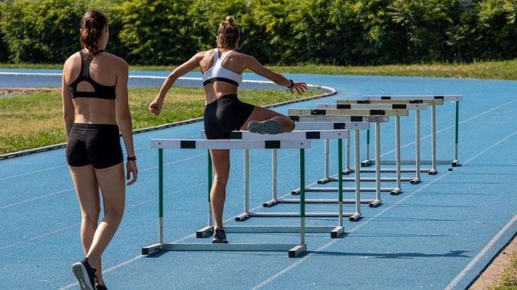 Il paradosso dell’atletica a Milano: c’è tanta voglia di correre ma le cinque piste non sono a norma