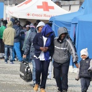 Migranti, il modello Torino conquista i tedeschi: "Qui diventano cittadini"