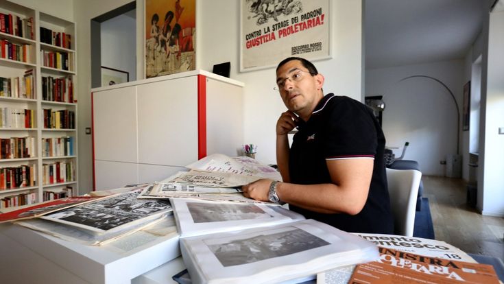 Il collezionista del ’68. “A casa mia racconto quegli anni con riviste, poster e dischi”