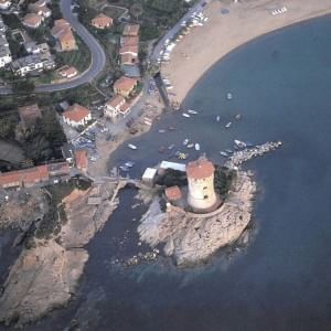 Sversamento di liquido oleoso all'isola del Giglio, "biodegradabile" dice la Regione
