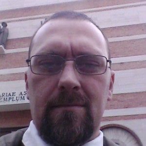 Killer di Budrio, i selfie di Igor-Ezechiele mischiato tra i turisti