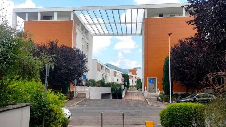 Gli inquilini di via da Tolentino: “In 500 viviamo col cuore in gola”