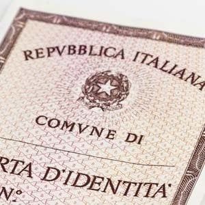 Decreto sicurezza, stretta sugli affitti brevi. Inquilini comunicati subito alla Polizia