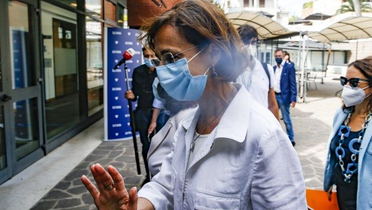 Pestaggi in carcere, Cartabia: via i violenti ma tuteliamo gli agenti per bene 