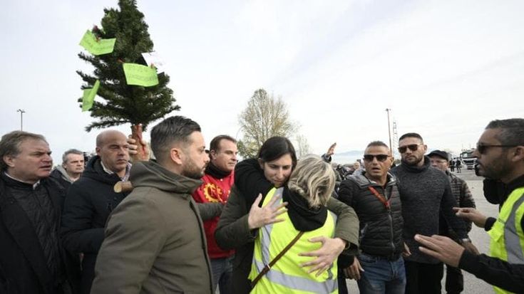Stellantis-Trasnova, arrivate 97 lettere di licenziamento. Schlein: “Battaglia”