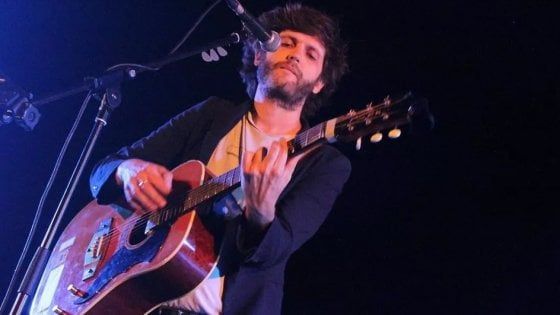 Dente, nuovo album e tour. "Ho usato la scrittura come terapia" 