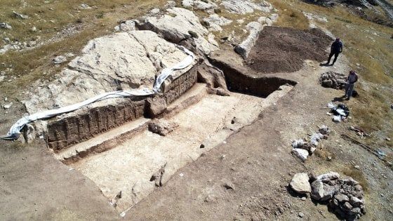 Archeologia: va alla scoperta dei pannelli rupestri assiri il premio Bmta 2020 