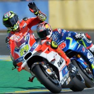 MotoGp, Francia: Iannone davanti a Lorenzo, Rossi settimo nelle terze libere