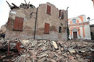 Da ieri sera decine di nuove scosse<br />Parte la macchina della ricostruzione