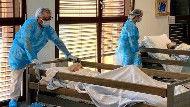 Scambio di mamme in casa di riposo. Per la morta avvisano la figlia sbagliata