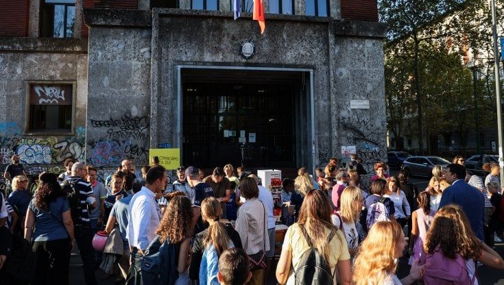 Scuola, prima campanella nell'anno della ripartenza. Bianchi: "No agli orari ridotti per il gas"