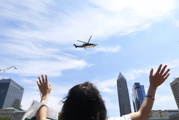 Cleveland, l'arrivo di Donald Trump in elicottero 