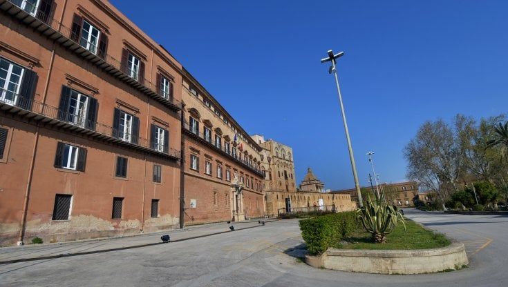 Finanziaria, tensioni nella maggioranza: il voto finale slitta ancora