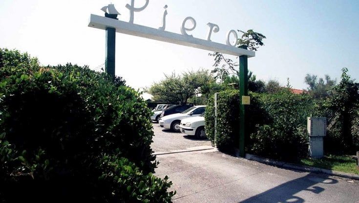 Forte dei Marmi, al Bagno Piero ballo di beneficenza per Itaca
