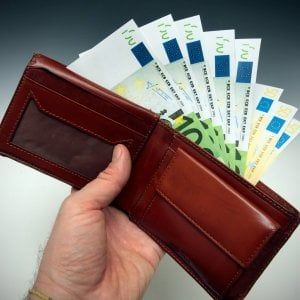 Flat tax per i professionisti, più facile accedere