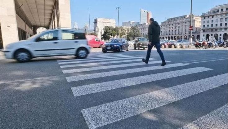Liguria pericolosa per i pedoni: 3 morti a gennaio, 15 nel 2024. “La velocità la prima causa”