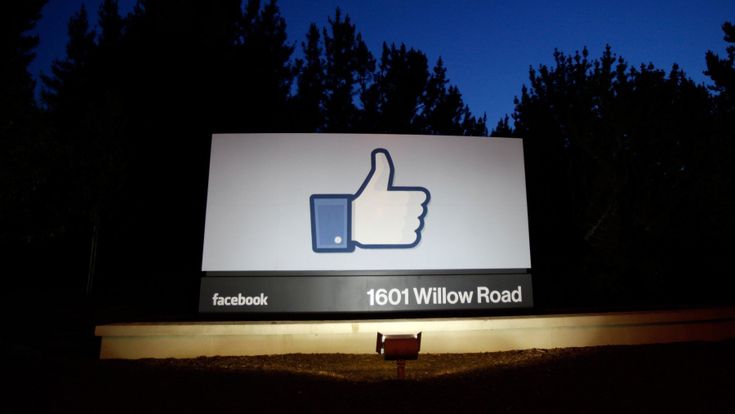 Dopo lo scandalo Cambridge Analytica, Facebook non crolla. Anzi, guadagna