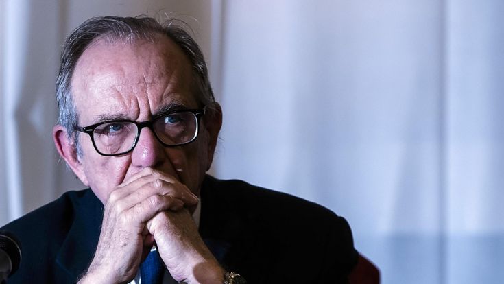 Padoan: “Divieti, multe e minacce: punire l’economia è la missione di Lega e 5Stelle”