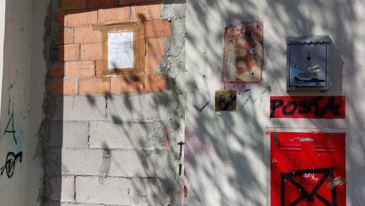 Firenze, all'asta l'edificio sgomberato in viale Corsica