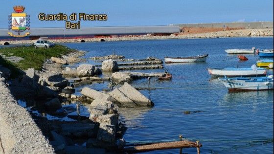 Ormeggi abusivi, sequestrato un chilometro di costa a Molfetta