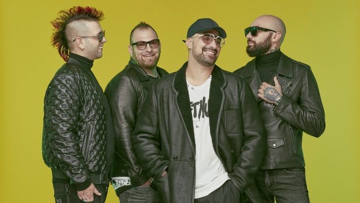 Boomdabash: "Cantiamo 'Don't worry', è il nostro tormentone di Natale"