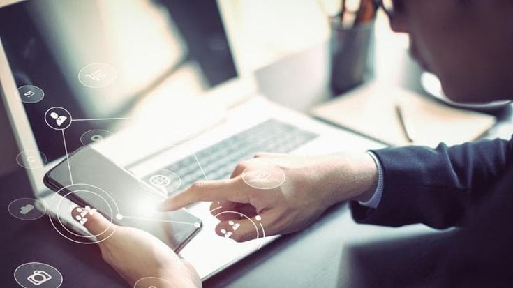 Investimenti in servizi digitali: l'Italia rallenta ma non si arrende