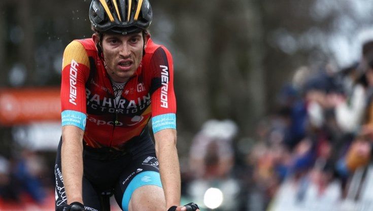Gino Mäder, è morto il ciclista caduto al Giro di Svizzera