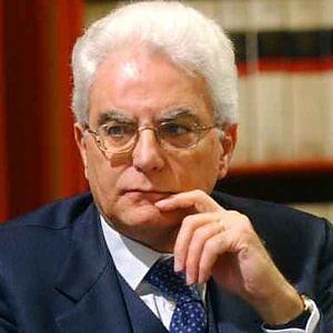 Mattarella: "Da terrorismo germi da terza guerra mondiale"