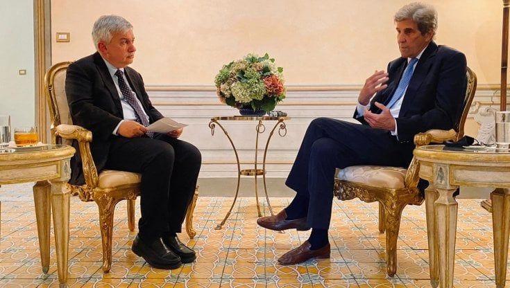 John Kerry: "The world is at a turning point for a cleaner future"