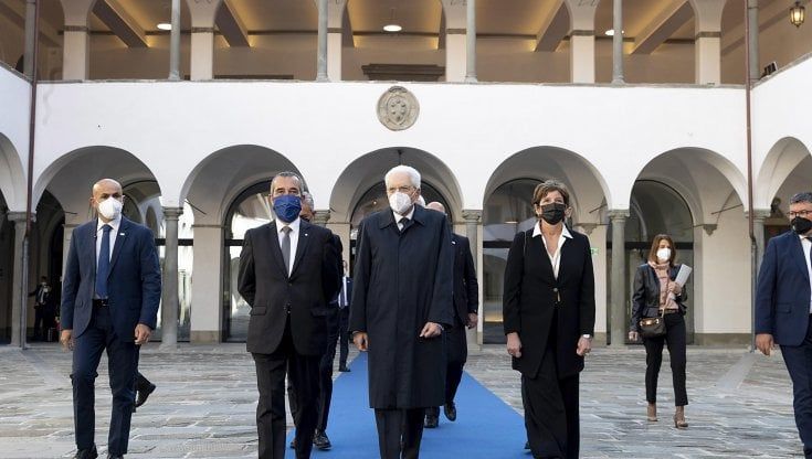 Scontri No Green pass, Mattarella: "Violenza sorprende e addolora, ostacola la ripresa del Paese"