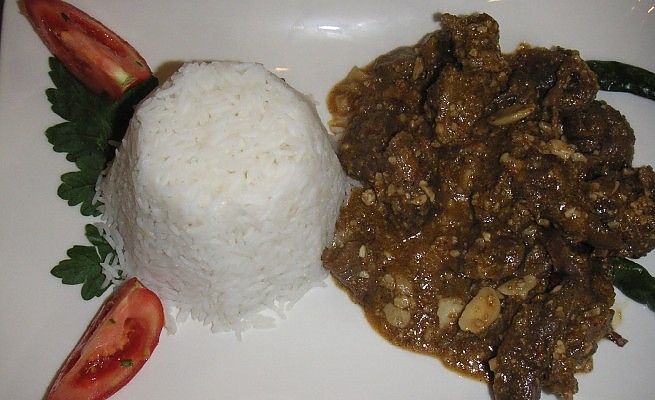 Curry di manzo alle mandorle