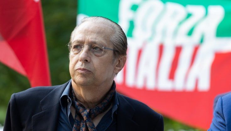 Paolo, il Berluschino tra donne, tangenti e intercettazioni illegali