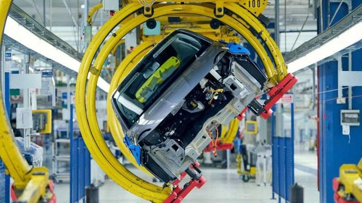 Così l’industria dell’auto europea può evitare il declino e il sorpasso di Cina ed Usa. Ecco la ricetta Bcg