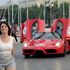 La carica delle Ferrari tra lungomare e vicoli di Bari