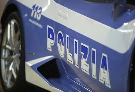 Forano le gomme dell'auto di un benzinaio per rubargli l'incasso