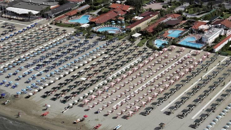 Viareggio, danni e disordini sulla Passeggiata la notte di Ferragosto
