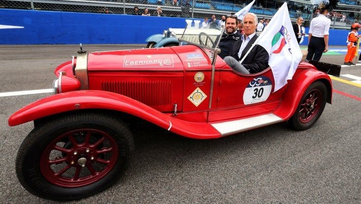 Malagò e la grande bellezza dei motori: "Tutte elettriche dal 2035? Penso ci sia dell'autolesionismo"
