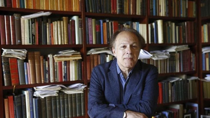 Inedito Javier Marías. Escono in Spagna i suoi saggi, tra Shakespeare e il calcio