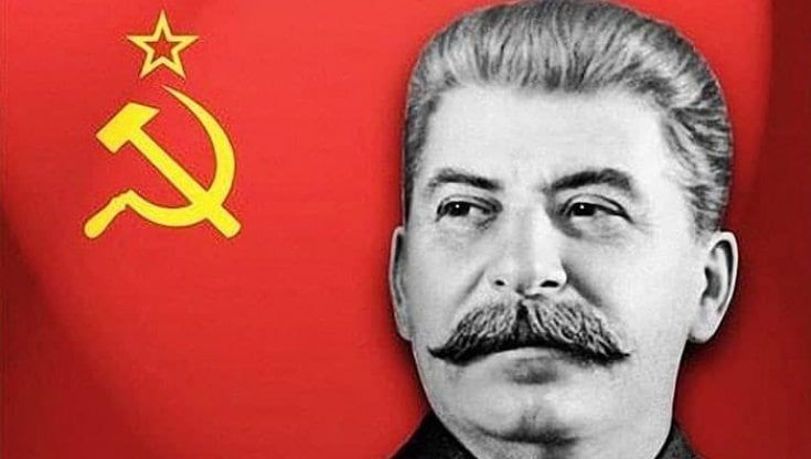 Intervista a Catherine Merridale, esperta di Cremlino: “Putin studia da Stalin ma vuole superarlo”