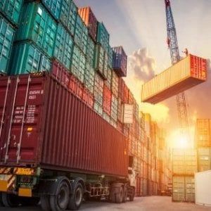 Sicilia: esportazioni in crescita, dopo il petrolio boom di alimentari, bevande e elettronica