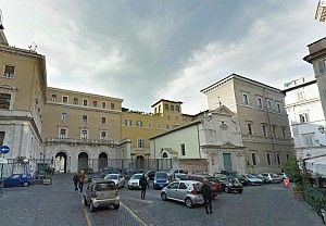 "Non toglieteci quei 65 posti auto"<br />Trastevere contro l'isola pedonale