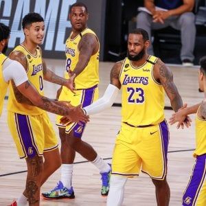 Basket, playoff Nba; Lakers: pronta una maglia speciale in onore di Bryant