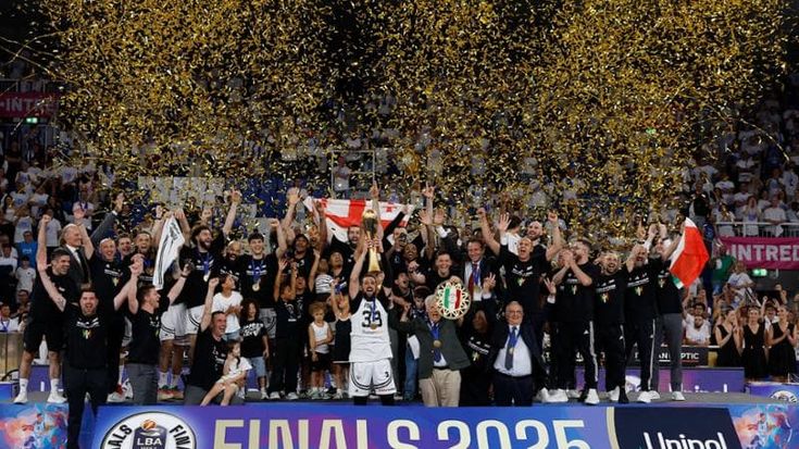 Virtus, una strenna tricolore per raccontare lo scudetto