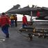 Francia, la portaerei 'De Gaulle' lancia i primi attacchi contro l'Is in Iraq 